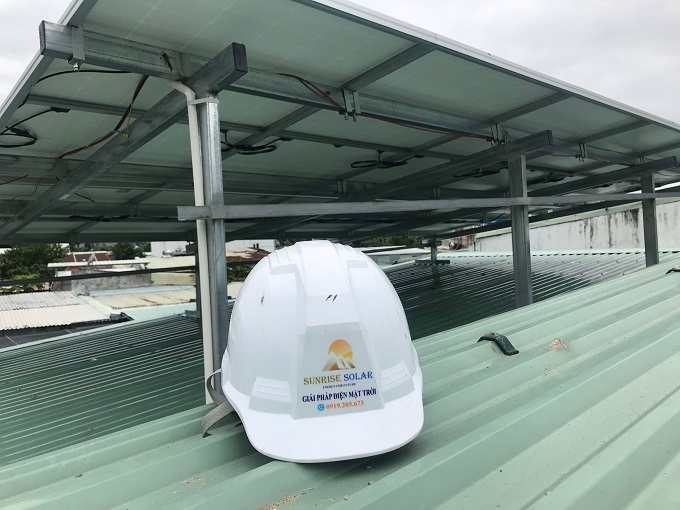 Hệ-thống-điện-mặt-trời-5,2-kWp-nh&agrave;-anh-Hiển-Li&ecirc;n-Chiểu-Đ&agrave;-Nẵng