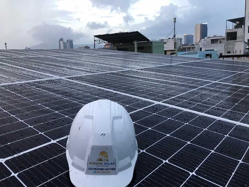 Hệ thống điện mặt trời 6,6 kWp nhà anh Khoa, 172 Lê Đình Dương, Hải Châu