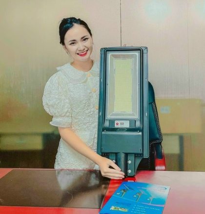 den-nang-luong-mat-troi-sieu-sang